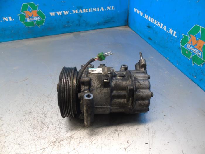 Usagé Compresseur de clim Mini Mini (R56) 1.6 16V Cooper Prix € 105,00 Règlement à la marge proposé par Maresia Auto Recycling B.V.