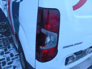 Używane Tylne swiatlo pozycyjne lewe Citroen Berlingo 1.5 BlueHDi 75 Cena € 99,75 Procedura marży oferowane przez Maresia Auto Recycling B.V.