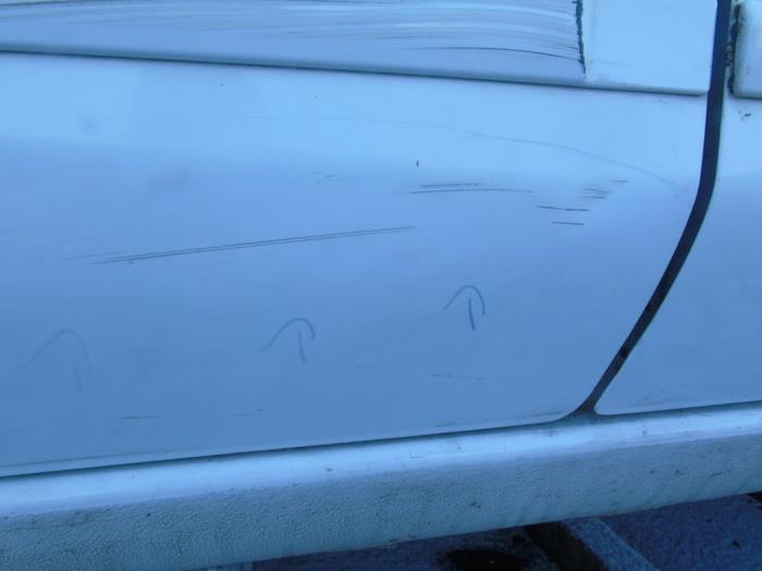 Porte arrière droite d'un Nissan Micra (K13) 1.2 12V 2011