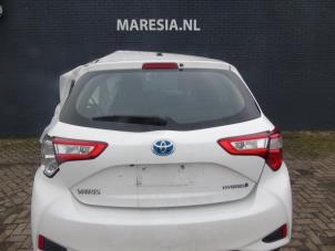 Używane Tylna klapa Toyota Yaris III (P13) 1.5 16V Hybrid Cena € 446,25 Procedura marży oferowane przez Maresia Auto Recycling B.V.