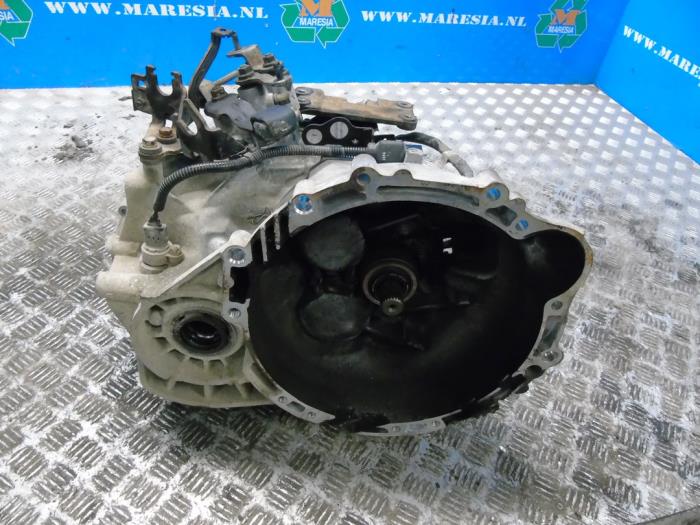 Gebrauchte Getriebe Kia Carens III (FG) 2.0 CRDI VGT 16V Preis € 262,50 Margenregelung angeboten von Maresia Auto Recycling B.V.