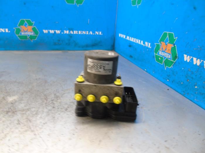 Used ABS pump Hyundai i10 (F5) 1.0i 12V Price € 63,00 Margin scheme offered by Maresia Auto Recycling B.V.