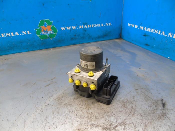 Used ABS pump Citroen Berlingo 1.5 BlueHDi 75 Price € 262,50 Margin scheme offered by Maresia Auto Recycling B.V.