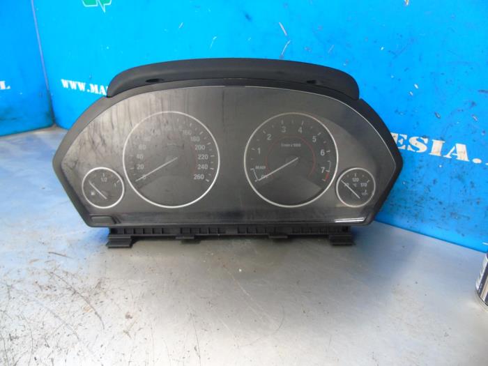 Begagnade Instrumentpanel BMW 4 serie Gran Coupe (F36) 430i 2.0 16V Pris € 173,25 Marginaltabell erbjuds av Maresia Auto Recycling B.V.