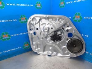 Used Window mechanism 4-door, front left Kia Venga 1.6 CVVT 16V Price € 68,25 Margin scheme offered by Maresia Auto Recycling B.V.
