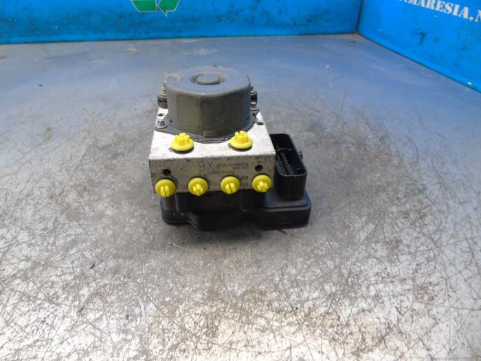 Used ABS pump Toyota Aygo (B40) 1.0 12V VVT-i Price € 157,50 Margin scheme offered by Maresia Auto Recycling B.V.