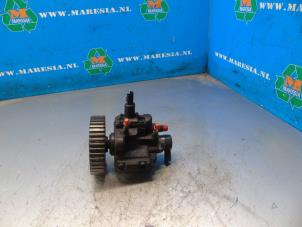 Used Mechanical fuel pump Peugeot Boxer (244) 2.2 HDi Price € 210,00 Margin scheme offered by Maresia Auto Recycling B.V.