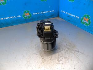 Used Heating and ventilation fan motor Renault Clio V (RJAB) 1.0 TCe 100 12V Bi-Fuel Price € 105,00 Margin scheme offered by Maresia Auto Recycling B.V.