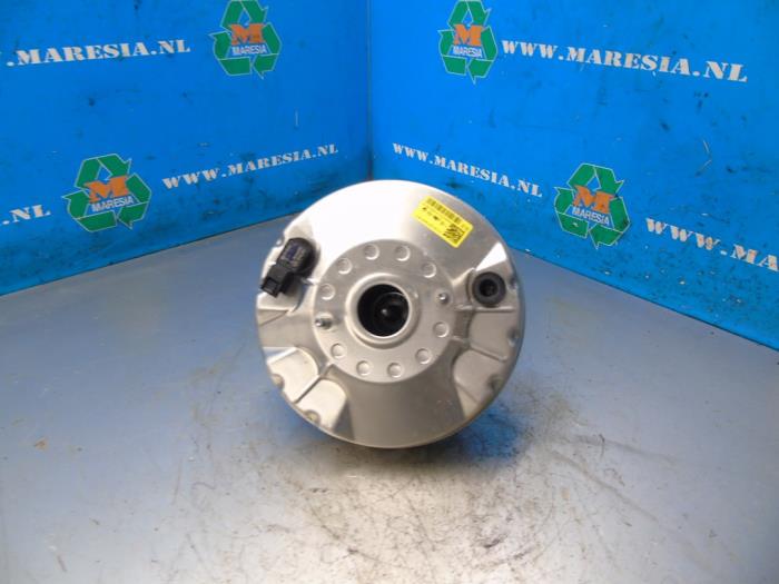 Usagé Assistant de freinage Renault Clio V (RJAB) 1.0 TCe 100 12V Bi-Fuel Prix € 99,75 Règlement à la marge proposé par Maresia Auto Recycling B.V.