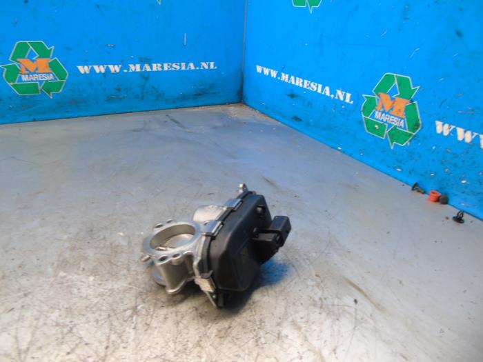 Usagé Boitier papillon Skoda Fabia IV (PJ3) 1.0 TSI 12V Prix € 78,75 Règlement à la marge proposé par Maresia Auto Recycling B.V.