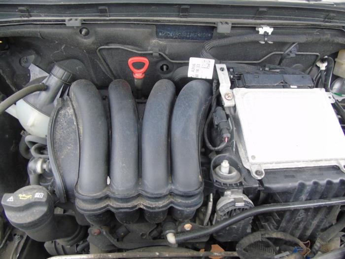 Motor de un Mercedes-Benz A (W169) 1.7 A-170 5-Drs. 2009