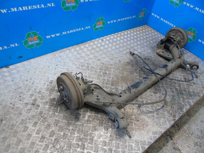 Rear-wheel drive axle from a Ford Transit Courier 1.0 Ti-VCT EcoBoost 12V 2015