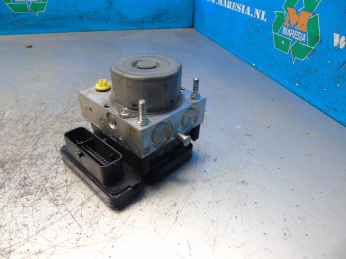 Bloc ABS d'un Toyota Aygo (B40) 1.0 12V VVT-i 2021