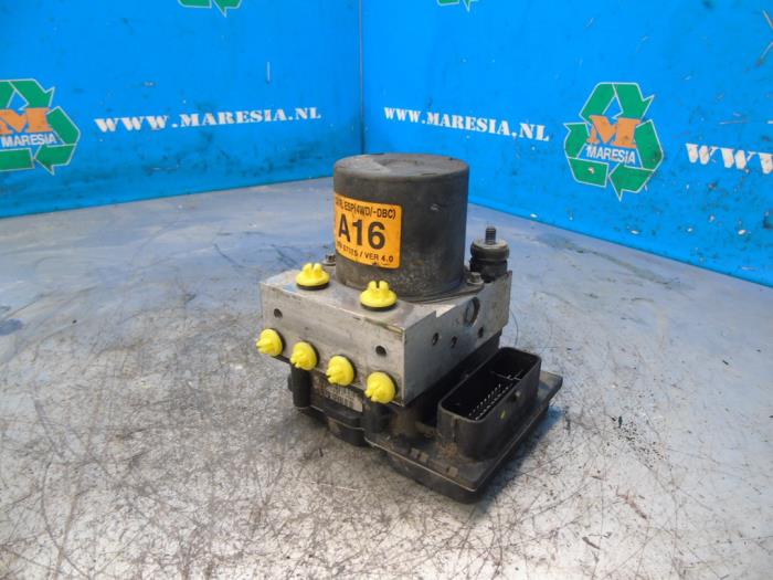 Begagnade ABS-pump Hyundai Santa Fe II (CM) 2.2 CRDi 16V 4x4 Pris € 157,50 Marginaltabell erbjuds av Maresia Auto Recycling B.V.