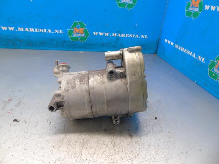 Usagé Pompe clim Lynk &amp; Co 01 1.5 PHEV Prix € 761,25 Règlement à la marge proposé par Maresia Auto Recycling B.V.