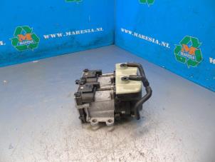 Gebrauchte Ölpumpe Lynk &amp; Co 01 1.5 PHEV Preis € 262,50 Margenregelung angeboten von Maresia Auto Recycling B.V.