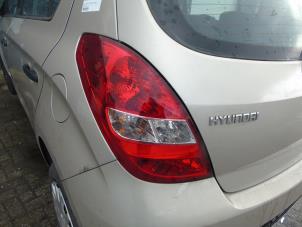 Usados Luz trasera izquierda Hyundai i20 1.2i 16V Precio € 47,25 Norma de margen ofrecido por Maresia Auto Recycling B.V.