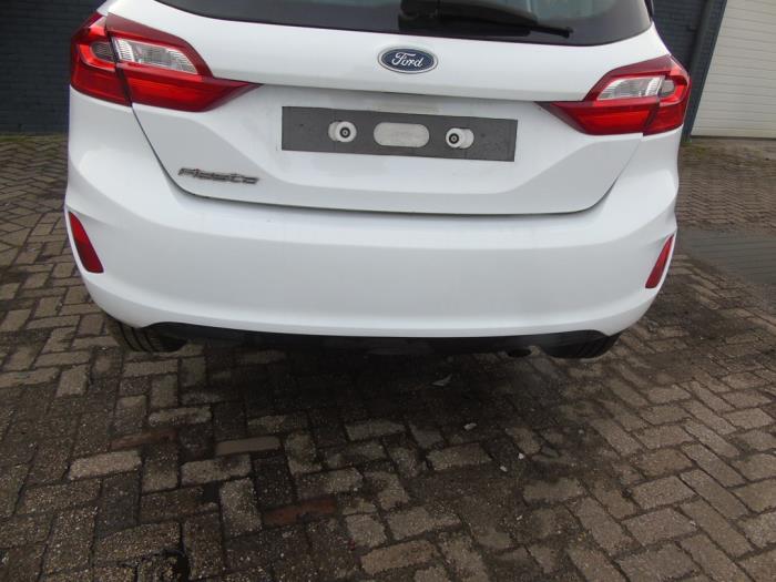 Rear bumper from a Ford Fiesta 7 1.0 EcoBoost 12V 85 2018