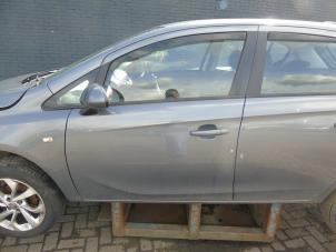 Usagé Portière 4portes avant gauche Opel Corsa E 1.4 16V Prix € 420,00 Règlement à la marge proposé par Maresia Auto Recycling B.V.