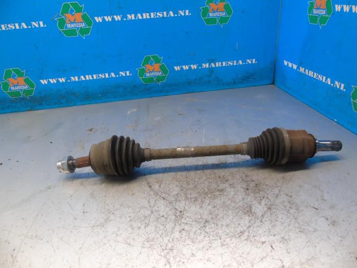 Gebrauchte Antriebswelle links vorne Opel Corsa E 1.4 16V Preis € 21,00 Margenregelung angeboten von Maresia Auto Recycling B.V.