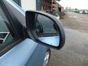 Used Wing mirror, right Hyundai i20 1.2i 16V Price € 52,50 Margin scheme offered by Maresia Auto Recycling B.V.