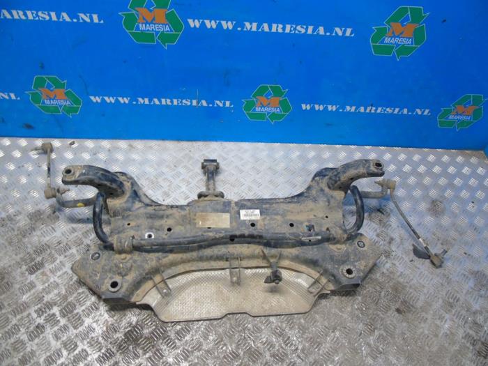 Begagnade Underram Hyundai i20 (GBB) 1.2i 16V Pris € 183,75 Marginaltabell erbjuds av Maresia Auto Recycling B.V.