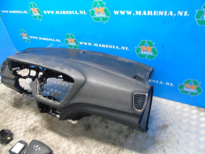 Airbag set+module from a Hyundai i20 (GBB) 1.2i 16V 2020