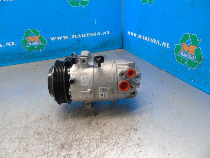 Usagé Pompe clim Kia Picanto (JA) 1.0 DPi 12V Prix € 199,50 Règlement à la marge proposé par Maresia Auto Recycling B.V.