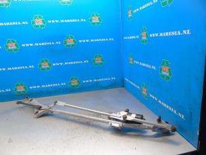 Used Wiper motor + mechanism Mercedes A (W169) 1.5 A-150 5-Drs. Price € 52,50 Margin scheme offered by Maresia Auto Recycling B.V.