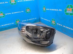 Używane Reflektor prawy Kia Picanto (JA) 1.0 DPi 12V Cena € 210,00 Procedura marży oferowane przez Maresia Auto Recycling B.V.