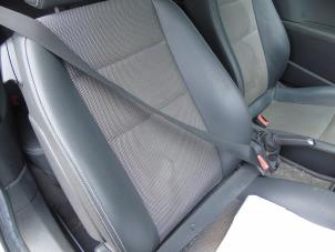 Used Front seatbelt, right Opel Astra H Twin Top (L67) 1.8 16V Price on request offered by Maresia Auto Recycling B.V.