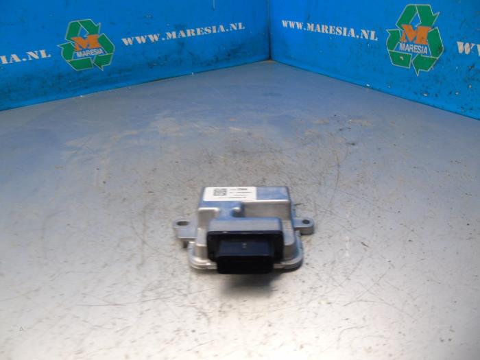 Usagé Module pompe carburant Opel Astra K 1.4 Turbo 16V Prix € 53,55 Règlement à la marge proposé par Maresia Auto Recycling B.V.