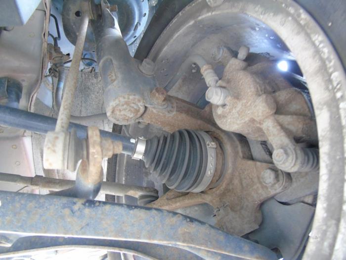 Gebrauchte Antriebswelle links vorne Honda Jazz (GK/GP) 1.3 -i-VTEC 16V Preis € 105,00 Margenregelung angeboten von Maresia Auto Recycling B.V.