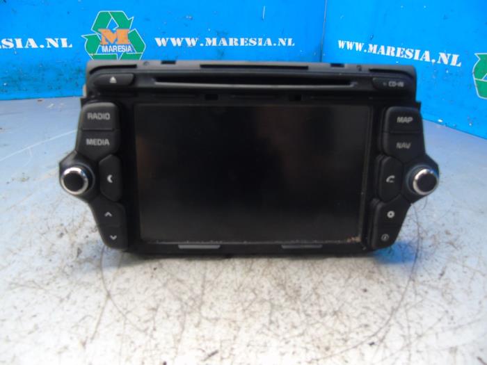 Usagé Système navigation Kia Pro cee'd (JDB3) Prix € 393,75 Règlement à la marge proposé par Maresia Auto Recycling B.V.