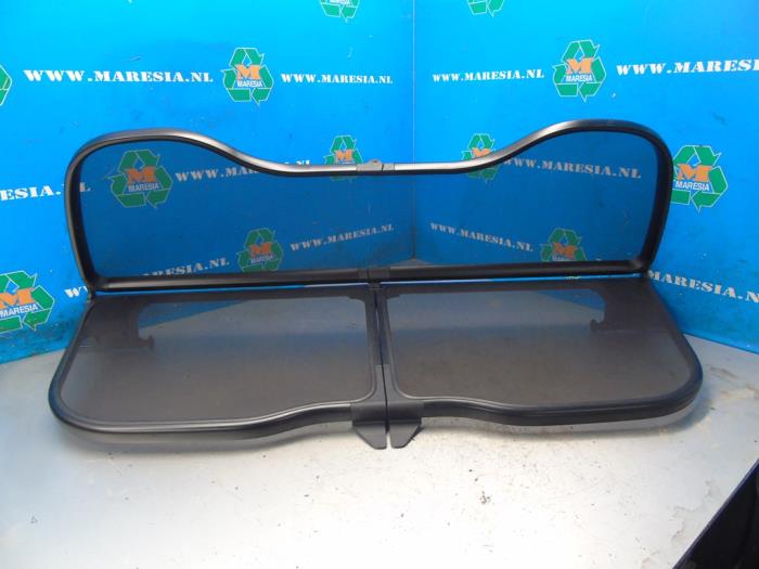 Używane Owiewka Volkswagen New Beetle (1Y7) 2.0 Cena € 262,50 Procedura marży oferowane przez Maresia Auto Recycling B.V.