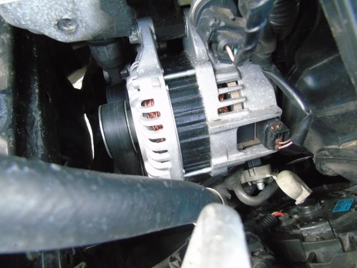 Begagnade Dynamo Mazda 3 (BM/BN) 1.5 Skyactiv-G 100 16V Pris € 52,50 Marginaltabell erbjuds av Maresia Auto Recycling B.V.