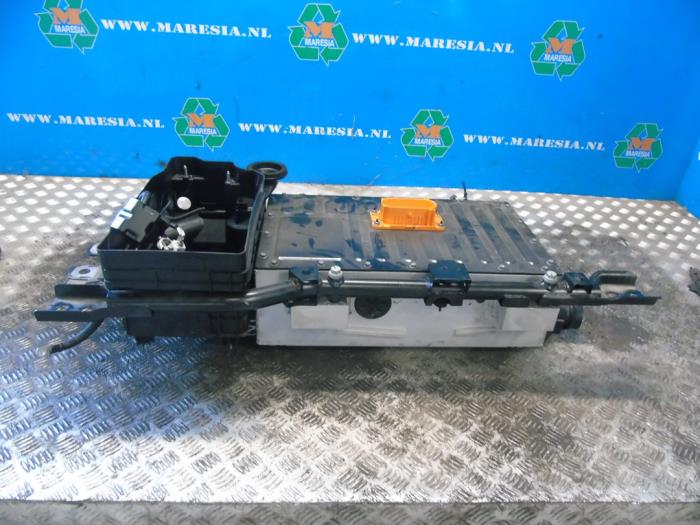 Używane Akumulator (Hybryda) Renault Clio V (RJAB) 1.6 E-Tech 145 16V Cena € 997,50 Procedura marży oferowane przez Maresia Auto Recycling B.V.