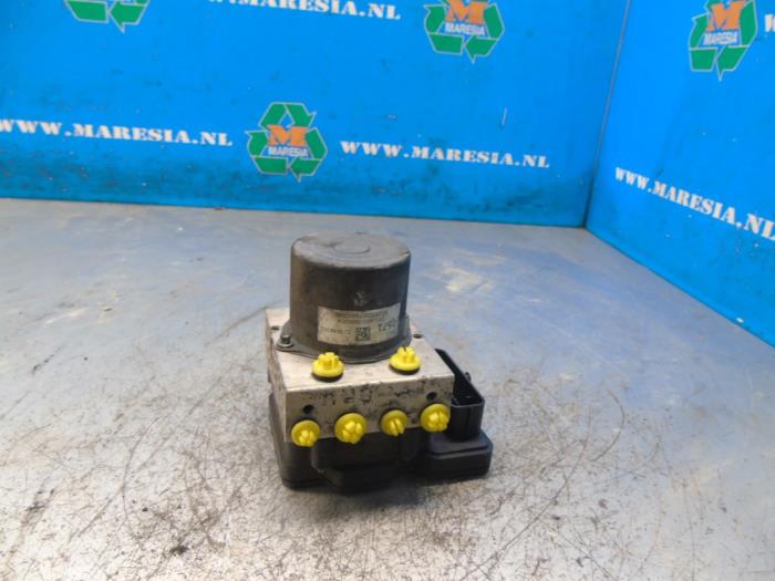 Used ABS pump Opel Astra K 1.0 Turbo 12V Price € 73,50 Margin scheme offered by Maresia Auto Recycling B.V.