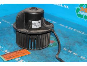 Used Heating and ventilation fan motor Volkswagen Passat Price € 21,00 Margin scheme offered by Maresia Auto Recycling B.V.