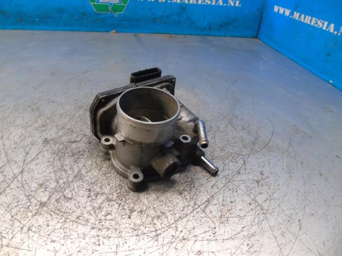 Gebrauchte Drosselklappengehäuse Toyota RAV4 (A3) 2.2 D-4D-F 16V 4x4 Preis € 73,50 Margenregelung angeboten von Maresia Auto Recycling B.V.