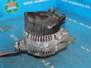 Dynamo van een Toyota Carina E (T19) 2.0 GLi 16V 1997