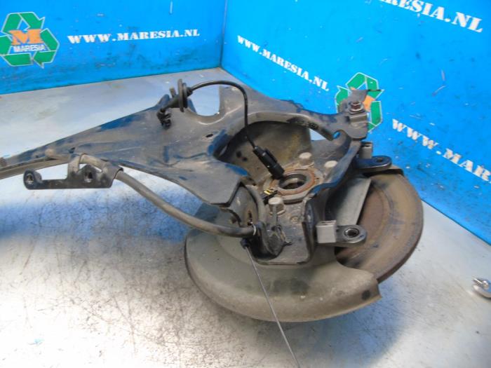 Wheel hub bearing