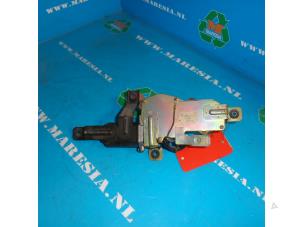 Used Rear wiper motor Nissan Sunny Price € 26,25 Margin scheme offered by Maresia Auto Recycling B.V.