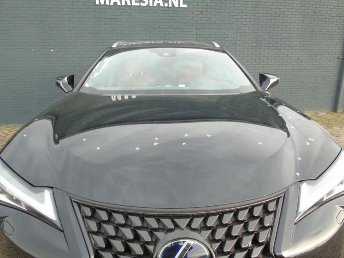 Używane Maska Lexus UX 250h 2.0 16V Cena na żądanie oferowane przez Maresia Auto Recycling B.V.