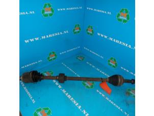 Used Front drive shaft, right Toyota Yaris Verso (P2) 1.3 16V Price € 42,00 Margin scheme offered by Maresia Auto Recycling B.V.