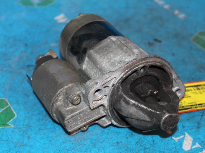 Begagnade Startmotor Hyundai Trajet 2.0 16V Pris € 15,75 Marginaltabell erbjuds av Maresia Auto Recycling B.V.