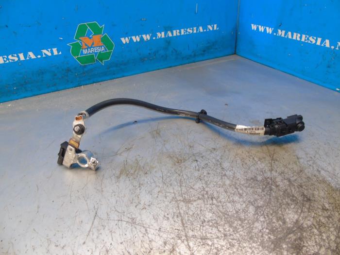 Begagnade Batterisensor Opel Astra K 1.0 Turbo 12V Pris € 36,75 Marginaltabell erbjuds av Maresia Auto Recycling B.V.