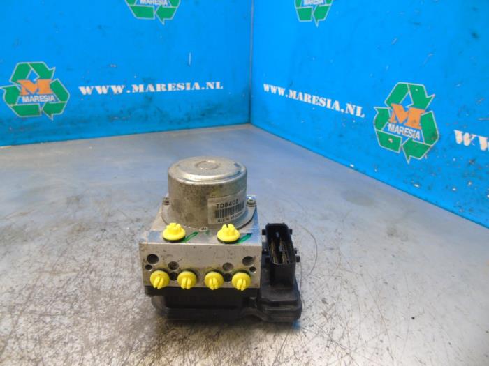 Used ABS pump Nissan Juke (F15) 1.2 DIG-T 16V Price € 210,00 Margin scheme offered by Maresia Auto Recycling B.V.