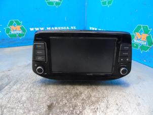Używane Radio Hyundai i30 (PDEB5/PDEBB/PDEBD/PDEBE) 1.0 T-GDI 12V Cena € 351,75 Procedura marży oferowane przez Maresia Auto Recycling B.V.