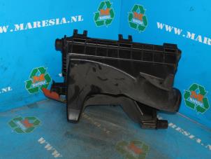 Used Air box Opel Vectra C 2.2 16V Price € 47,25 Margin scheme offered by Maresia Auto Recycling B.V.